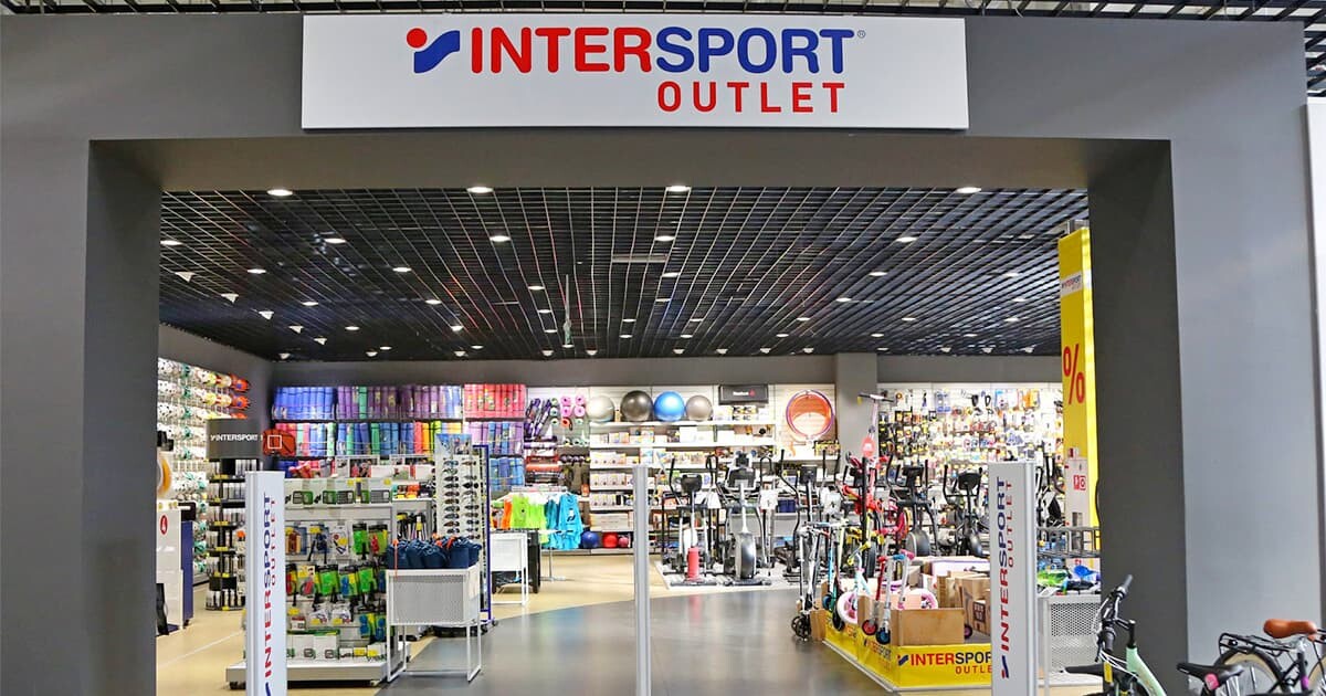 City outlet. Intersport магазин. Интерспорт, Дубна. Москва Сити бренд.