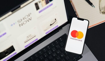 Дослідження Mastercard: 41% українців використовують цифрову картку у смартфоні без фізичного аналога