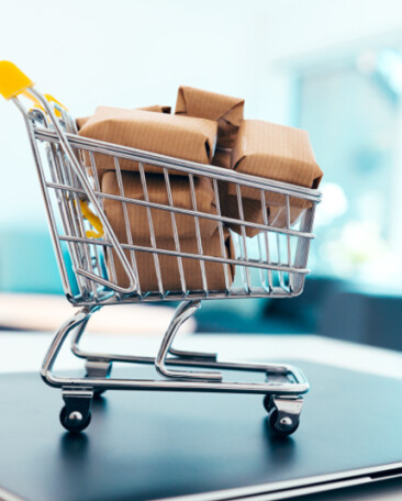 Как меняется поведение клиентов e-commerce во время зимне-весенних кампаний — исследования eSputnik и Inweb