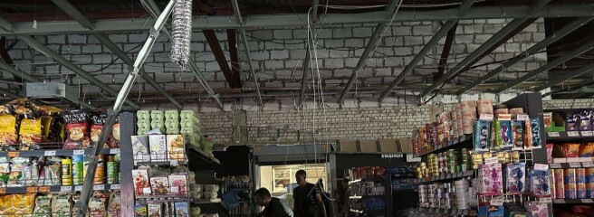 В Днепре в результате ракетной атаки поврежден супермаркет «АТБ»