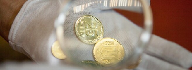Монеты в 25 копеек и часть банкнот выведут из обращения с октября
