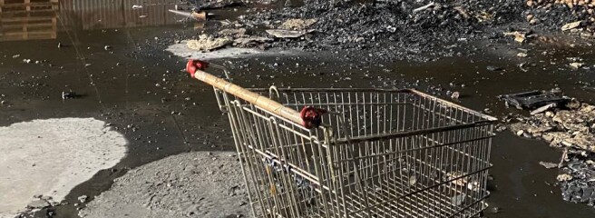 Руйнування у Львові: росіяни зруйнували склад мережі «Свій Маркет»