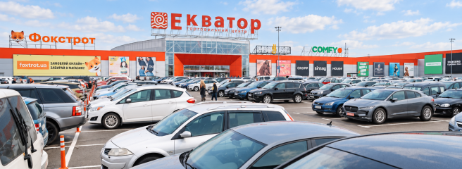 ТРЦ «Екватор» у Рівному відновлює роботу після пошкодження