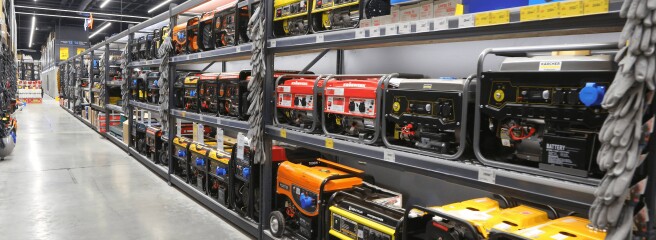 Збільшився попит: українці скуповують зарядні станції, павербанки та генератори