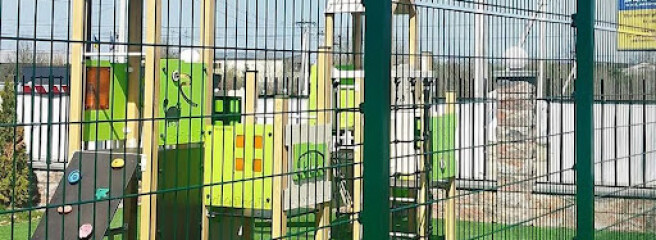 Сітка Захід — секційні огорожі для стадіонів, спортивних полів і дитячих майданчиків