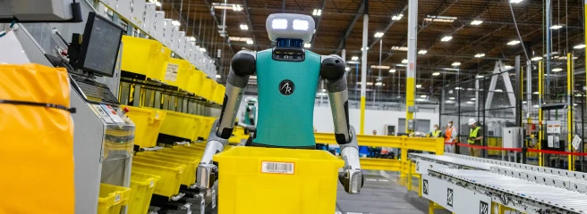 Amazon планує замінити 600 000 працівників роботами