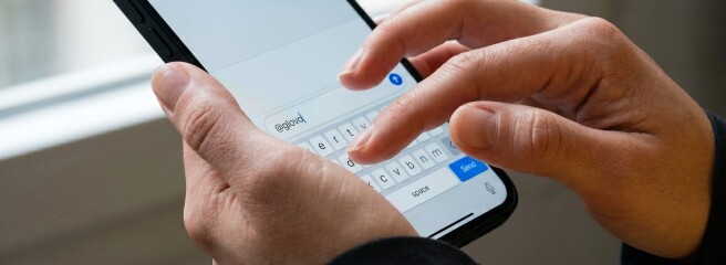 Шопінг в чаті: Glovo першим в Україні інтегрує ChatGPT та Claude для покупок