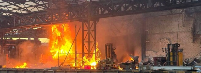 Унаслідок атак по Харкову дрони тричі влучили в депо «Нової пошти»